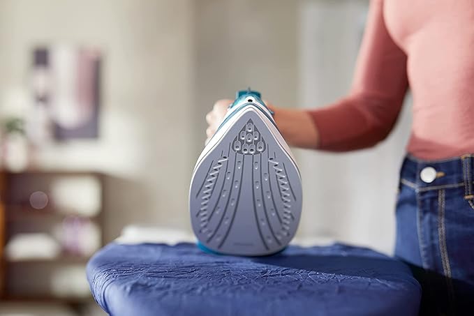 Philips Steam Iron 3000 Series – 2100W, Ceramic, 300ML